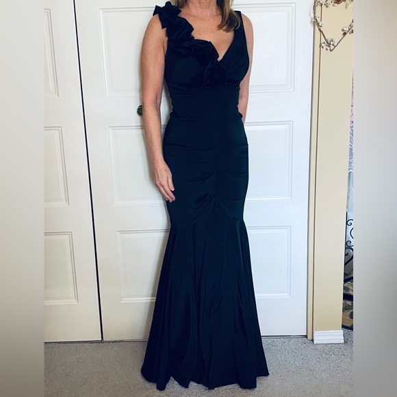 Black Ruched Mermaid Gown - Picture 1 of 8